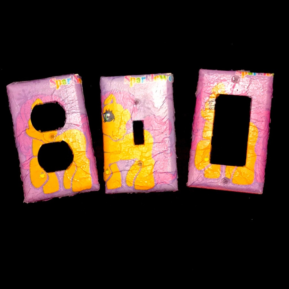 💖kids room Wall plug and light switch’s